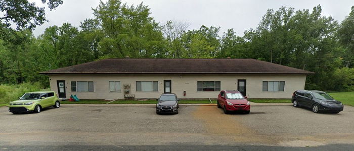 Sprinkle Road Motel - Street View (newer photo)